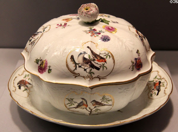 Porcelain tureen with lid in Dulong pattern (1743-65) by Meissen Manuf., Germany at Detroit Institute of Arts. Detroit, MI.