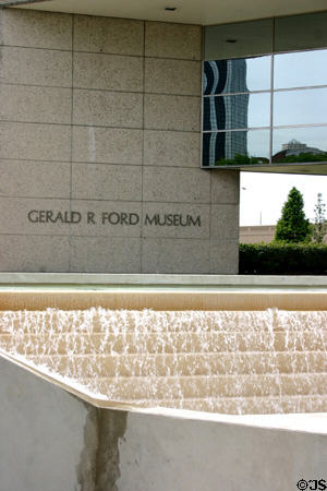 Gerald R. Ford Presidential Museum building & sunken fountain. Grand Rapids, MI.