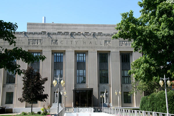 Kalamazoo City Hall (1933) (241 W. South St.). Kalamazoo, MI. Style: Art Deco. Architect: Weary & Alford.