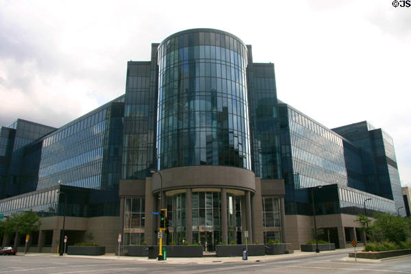 Ameriprise Operations Center (1990) (1005 South 3rd Ave.) (6 floors). Minneapolis, MN. Architect: Architectural Alliance.