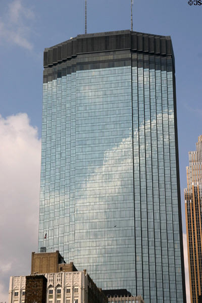 IDS Tower (1973) (80 South 8th St.) (55 floors). Minneapolis, MN. Architect: Edward F. Baker & Assoc. + Johnson/Burgee Architects.