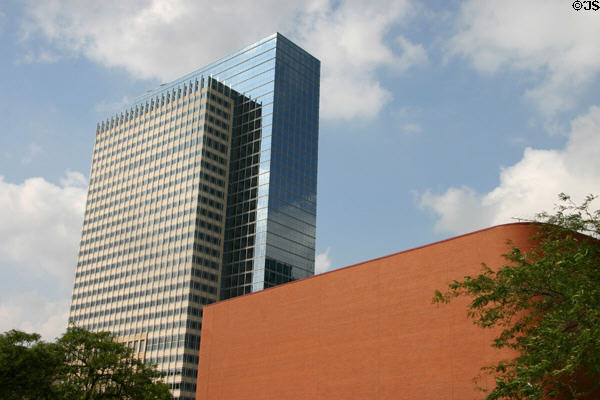 Target Plaza South (2001) (1020 Nicollet Mall) (33 floors). Minneapolis, MN. Architect: Ellerbe Becket.