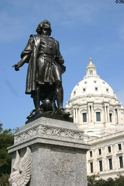 Statue of Christopher Columbus at Minnesota State Capitol. St. Paul, MN.