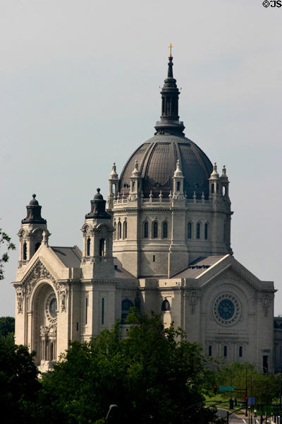 Cathedral of Saint Paul (1906-15) (226 Summit Ave.). St. Paul, MN. Style: Renaissance Revival. Architect: Emmanuel Louis Masqueray.