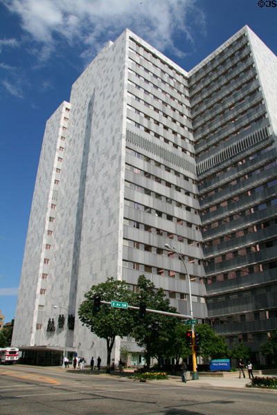 Mayo Building (1955) (20 floors) (200 1st Street SW). Rochester, MN. Architect: Ellerbe & Co..