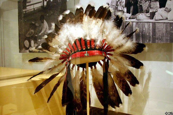 Lakota Sioux eagle feather headdress (c1890) worn by Indian participants at St Louis World's Fair (1904) at Missouri History Museum. St Louis, MO.