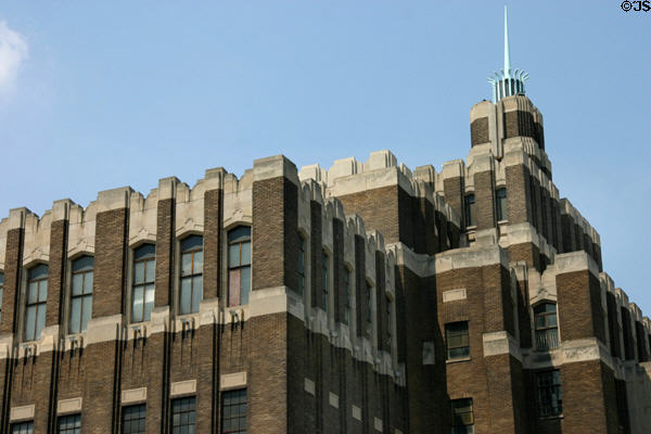 Beaux Arts Building (1929) (7 floors) (711 North Grand Blvd.). St Louis, MO.