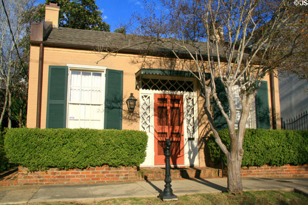Creole-style cottage (212 S. Union St.). Natchez, MS.