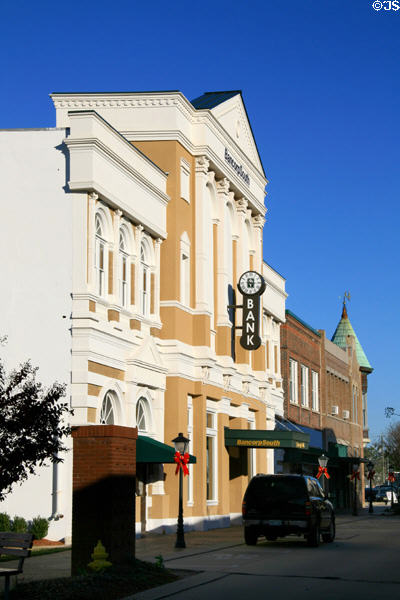 Neoclassical building (now BanCorp South) (760 Howard Ave.). Biloxi, MS.
