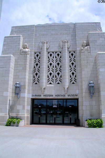 Durham Western Heritage Museum occupies old Omaha Union Station (801 South 10th St.). Omaha, NE. Style: Art Deco. Architect: Gilbert Stanley Underwood.