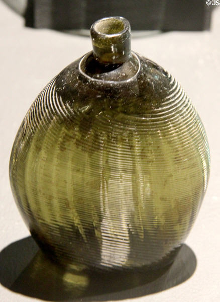 Pitkin-type glass flask (early 19thC) prob. New England at Museum of American Glass. Milville, NJ.