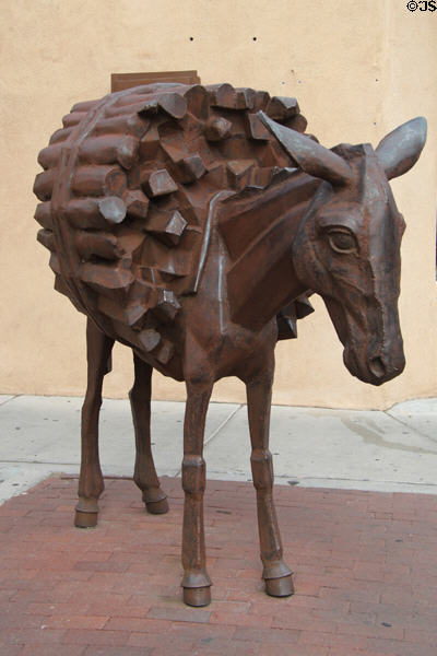 Burro statue on Burro Alley (W. San Francisco St.). Santa Fe, NM.