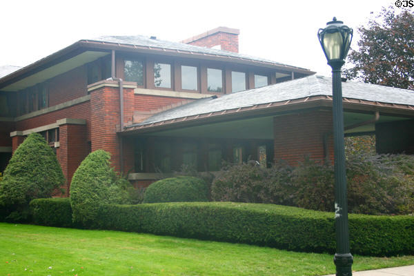 William R. Heath House (1905) (629 Bird Ave at Bidwell). Buffalo, NY. Architect: Frank Lloyd Wright.