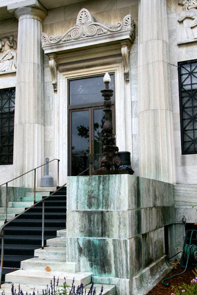Entance portico of Buffalo History Museum (BECHS). Buffalo, NY.