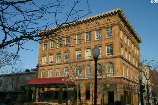 First National Bank & Trust building [aka Drake building] (1882) (5 East Market St.). Corning, NY. Architect: Pierce & Bickford.
