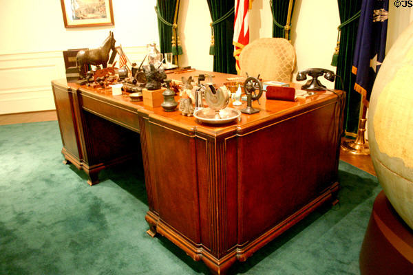 F.D. Roosevelt's White House desk in Presidential Library & Museum. Hyde Park, NY.