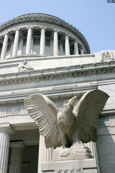 Eagle in front of Grant's Tomb. New York, NY.