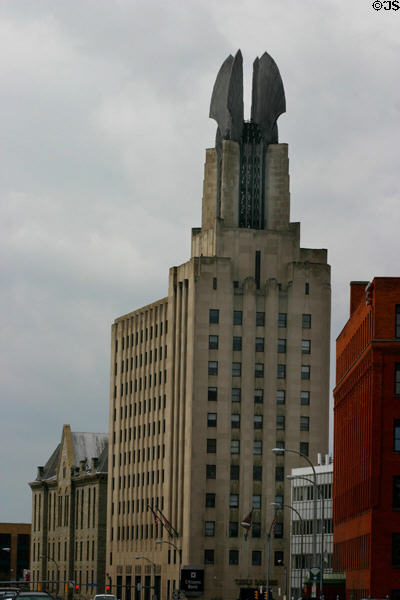 Times Square Building (1930) (14 floors) (45 Exchange Blvd.) (16 Main St.). Rochester, NY. Style: Art Deco. Architect: Voorhees, Gmelin & Walker.