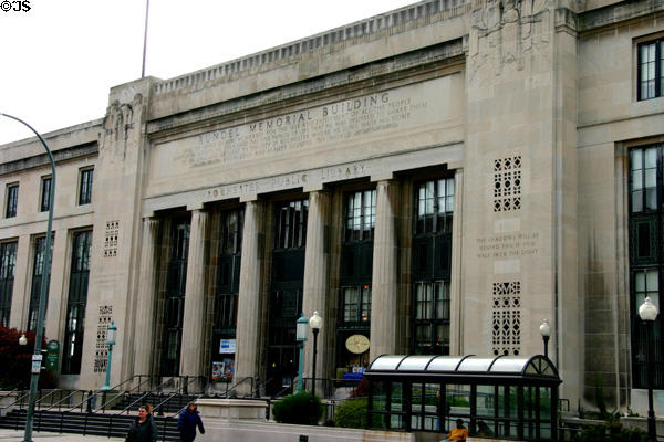 Rundel Memorial Building (1934) of Rochester Public Library (115 South Ave.). Rochester, NY. Style: Beaux Arts, Art Deco. Architect: Gordon & Kaelber. On National Register.