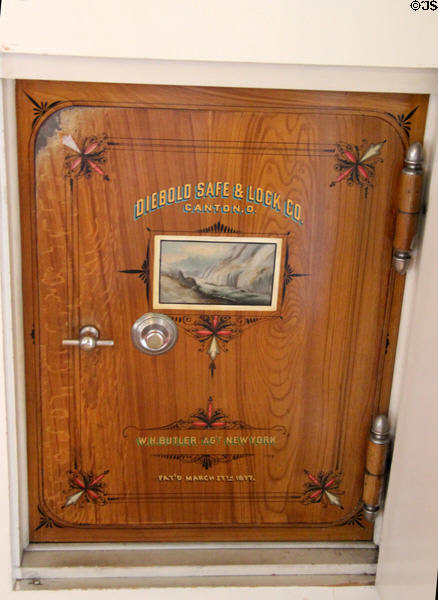 Safe made by Die bold Safe & Lock Co. (Canton, OH) at Eastman House. Rochester, NY.