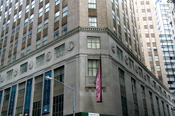 The Crest (1929) (63 Wall St.) (34 floors). New York, NY. Architect: Delano & Aldrich.