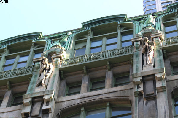Gutzon Borglum sculptures atop Old New York Evening Post Building. New York, NY.