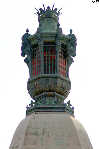 Lantern atop Consolidated Gas (now ConEdison) Building. New York, NY.