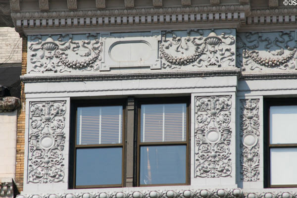 Spingler Building (1890) decoration detail (5-9 Union Square West). New York, NY.