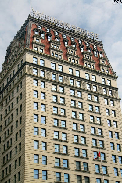 W Union Square (originally named Germania Life Insurance) (1911) (21 floors) at NE corner of Union Square. New York, NY. Architect: D'Oench & Yost, Brennan Beer Gorman / Architects.