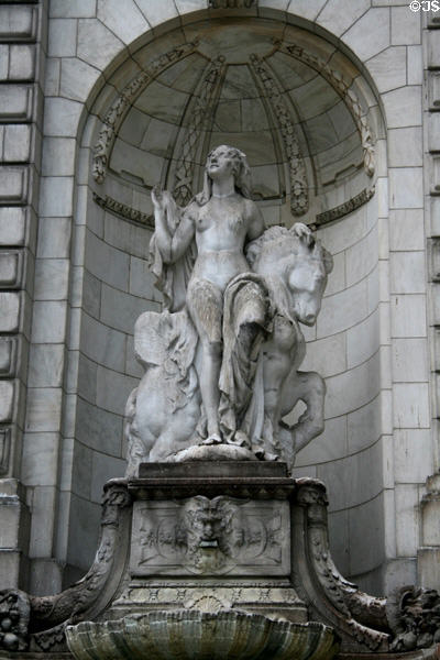 Beauty sculpture (1920) by Frederick MacMonnies flanking entrance of New York Public Library. New York, NY.