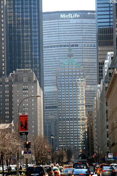 MetLife & Helmsley Buildings over Park Ave. New York, NY.