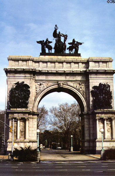Soldiers' & Sailors' Arch (1892) by John Duncan on Grand Army Plaza, Brooklyn. New York, NY.