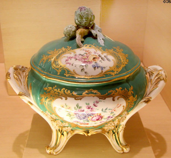 Sèvres porcelain tureen (1757-8) with artichoke handle at Metropolitan Museum of Art. New York, NY.