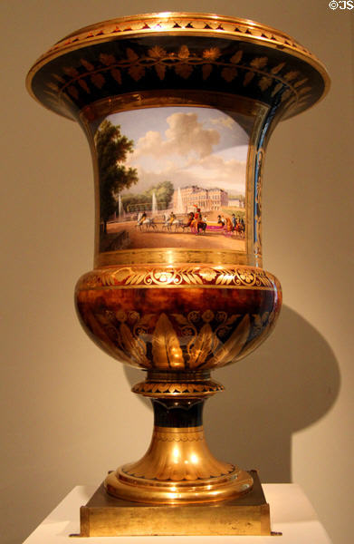 Sèvres porcelain vase (1811) showing Napoleon with his wife Marie-Louis in carriage before château of Saint-Cloud (given by Napoleon to his brother Jérôme, King of Westphalia) at Metropolitan Museum of Art. New York, NY.