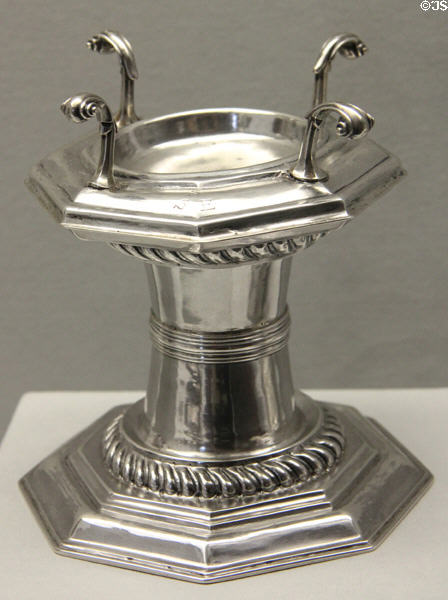 Silver standing salt (c1700) by John Allen & John Edwards of Boston at Metropolitan Museum of Art. New York, NY.