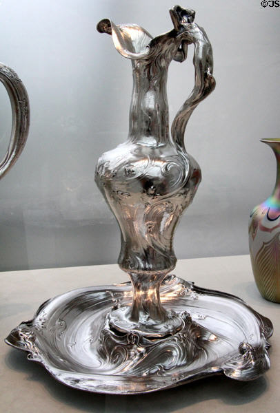 Silver Art Nouveau ewer & plateau (1901) by Gorham Manuf. Co., Providence, RI at Metropolitan Museum of Art. New York, NY.