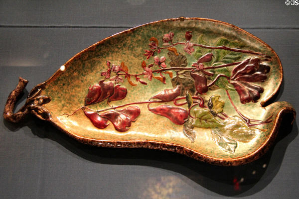 Tray with Hyacinth Bean Design of enamel on copper (c1900) by Louis C. Tiffany of Tiffany Glass & Decorating Co. (exhibited at Paris Expo 1900) at Metropolitan Museum of Art. New York, NY.