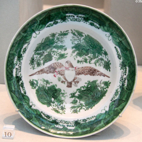 Chinese export porcelain plate (c1810-20) with green E Pluribus Unum eagle at Metropolitan Museum of Art. New York, NY.