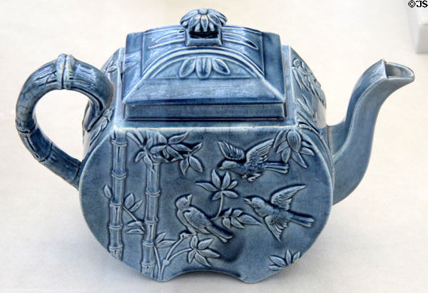 Aesthetic Movement Japonisme teapot (1879-83) by Chelsea Keramic Art Works of Chelsea, MA at Metropolitan Museum of Art. New York, NY.