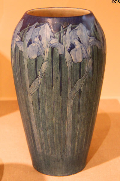 Earthenware vase (1909) by Sarah Agnes Estelle Irvine of Newcomb Pottery of New Orleans, LA at Metropolitan Museum of Art. New York, NY.