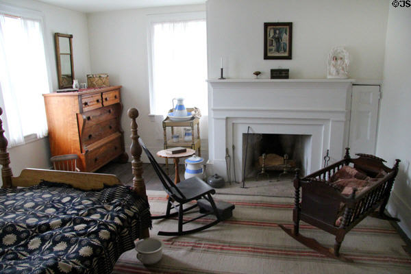Bedroom in Noon Inn at Old Bethpage Village. Old Bethpage, NY.