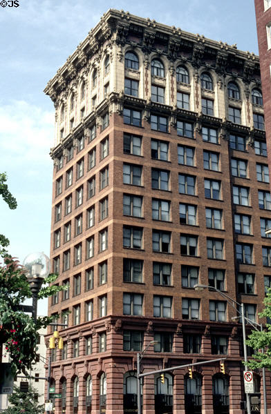 Atlas Building (1905) (8 East Long Street) (12 floors). Columbus, OH. Architect: Frank L. Packard.