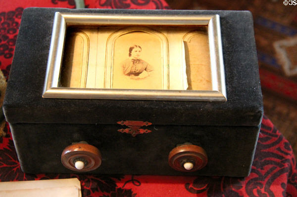 Box to scroll & display a roll of photographs (late 1800s) at Taft House NHS. Cincinnati, OH.