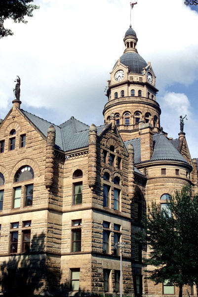 Trumbell County Courthouse (1895) (160 High St.). Warren, OH. Style: Romanesque. Architect: Labelle & French, E.M Canfield. On National Register.