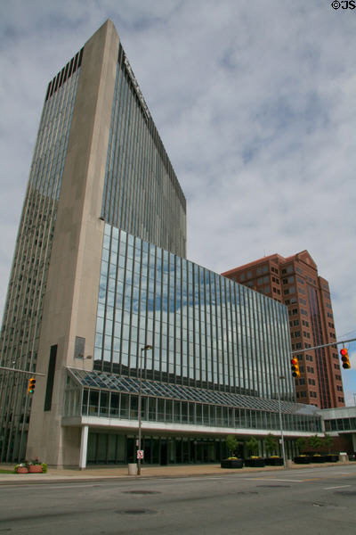 Edison Plaza (16 floors) (300 Madison Ave.). Toledo, OH. Architect: Sherman Carter Barnhart.