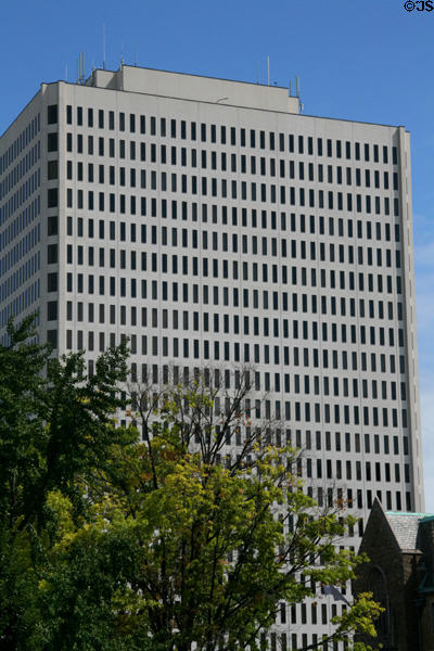 Michael DiSalle Government Center (1982) (22 floors) (640 Jackson St.). Toledo, OH. Architect: Minoru Yamasaki & Assoc..