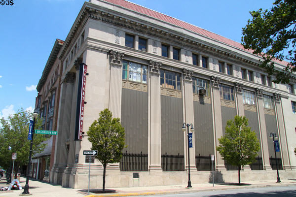 Former Western Security Bank (1924) now Calvary Temple (115 E. Washington Row). Sandusky, OH.