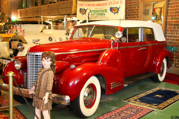 Cadillac Series 90, Fleetwood convertible sedan (1938) from Detroit, MI at Canton Classic Car Museum. Canton, OH.