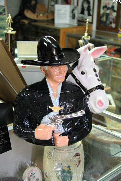 William Boyd & Topper ceramic figure at Hopalong Cassidy Museum. Cambridge, OH.