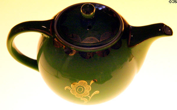 Teapot (20thC) by Hall China Co. of East Liverpool at Museum of Ceramics. East Liverpool, OH.